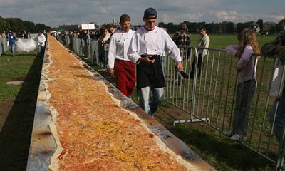 The longest pizza