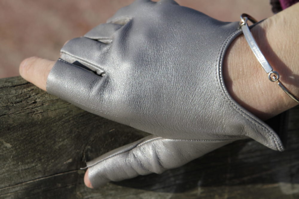 A Brief History of Leather Work Gloves and Their Uses — Cestus Armored  Gloves