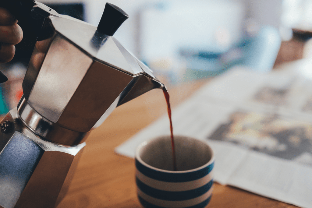 10 for to make Coffee with a Bialetti maker - Life in Italy