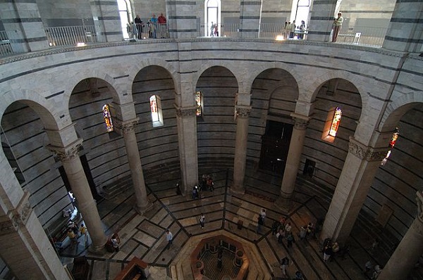 Pisa - Piazza dei Miracoli - Interior of The Baptistery 