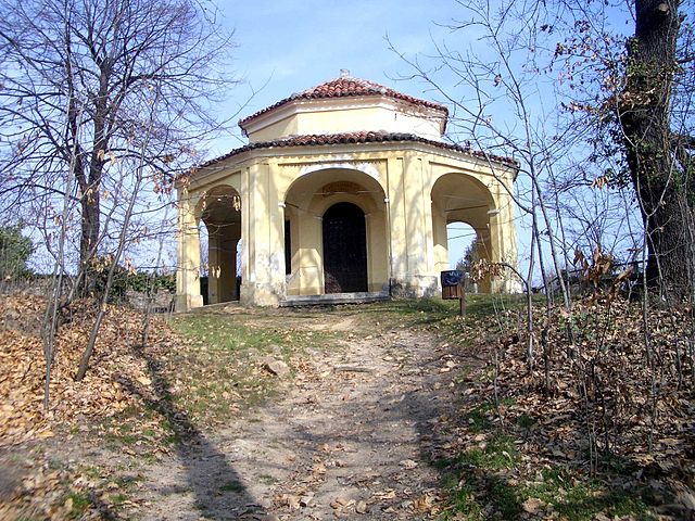 The Crucifixion Chapel in Sacro Monte di Belmonte.