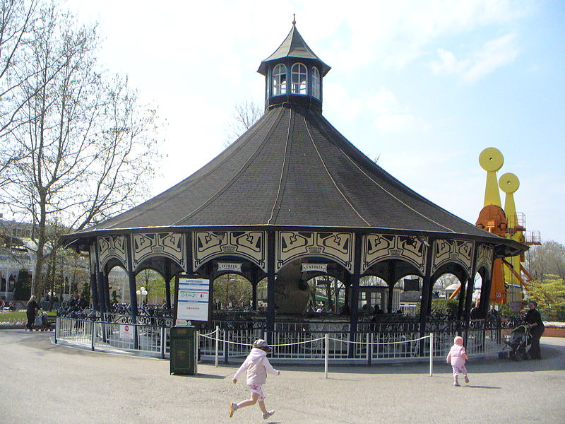 Fun fair at Rainbow Magic Land