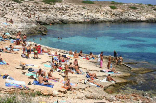 Levanzo Sand beach in Levanzo