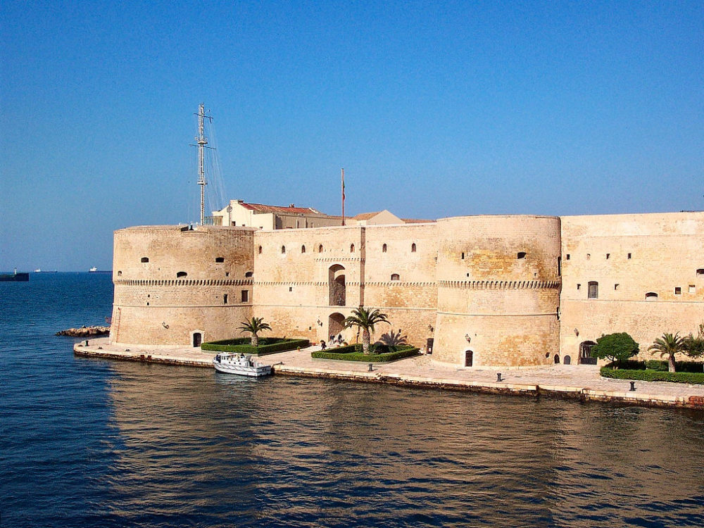 castles in puglia, Taranto