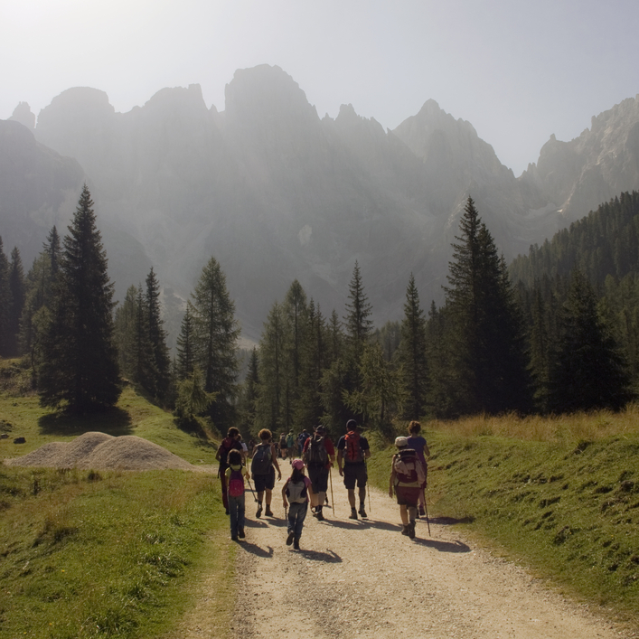 trekking and walking in dolomites