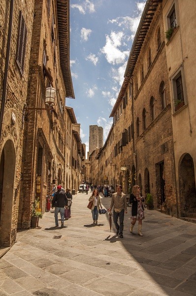 visit san gimignano