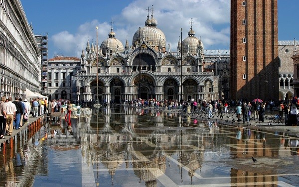 must visit venice
