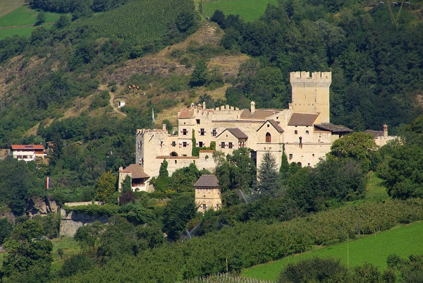 italy castles