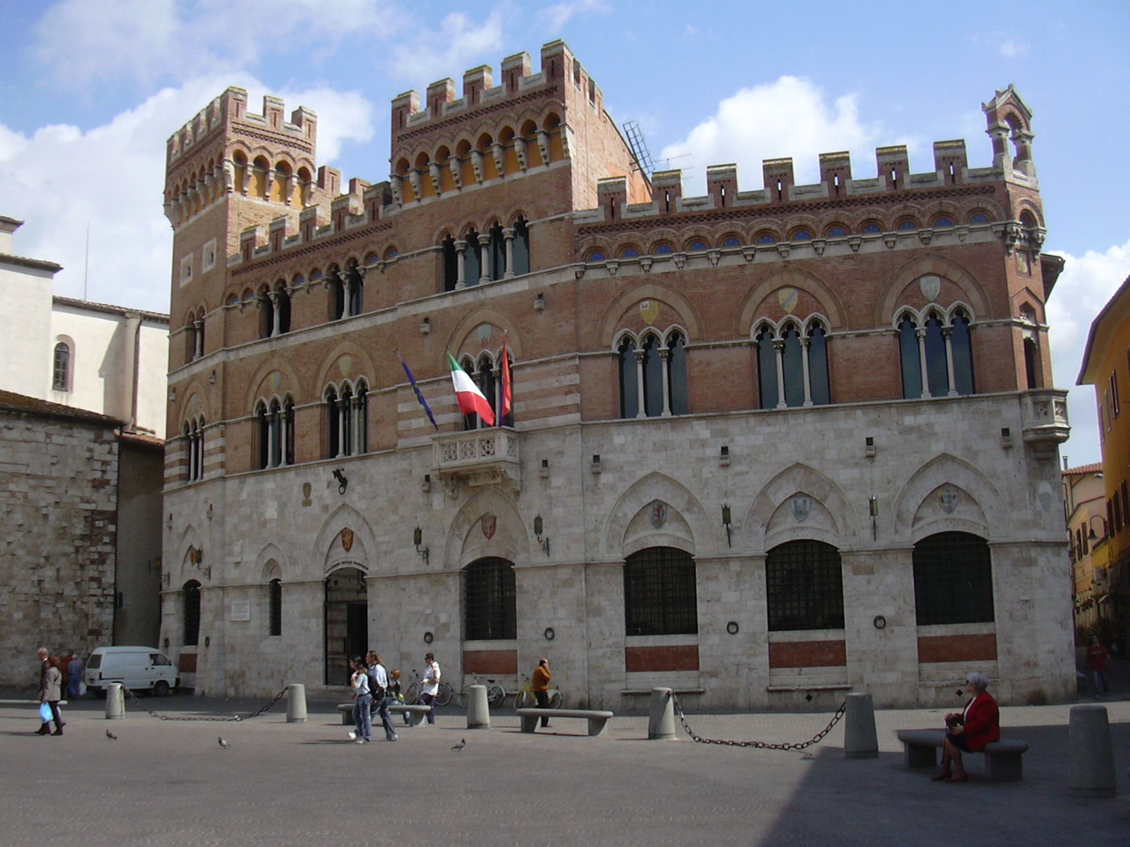 Grosseto square and Palazzo Aldobrandeschi.