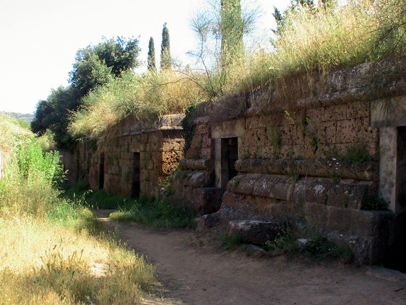 Etruscan burial methods: an alignment of dice shaped tombs in the necropolis of the Banditaccia (tombe a edicola)