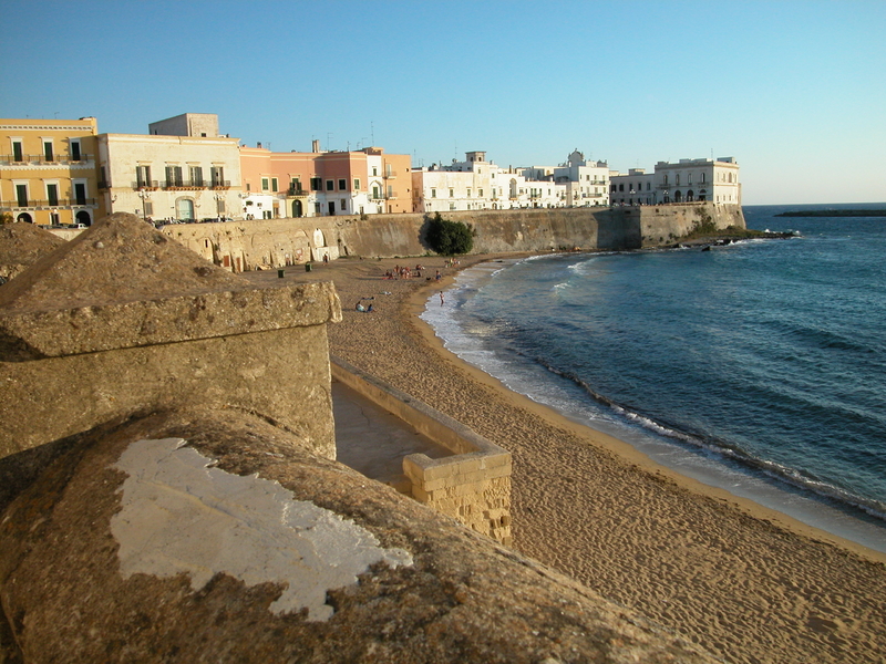 gallipoli, good place for shopping in puglia