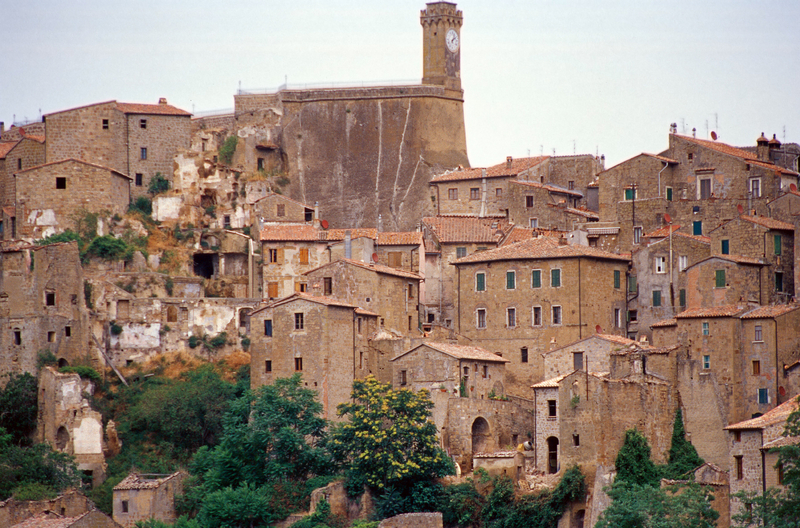 Sorano Sorano