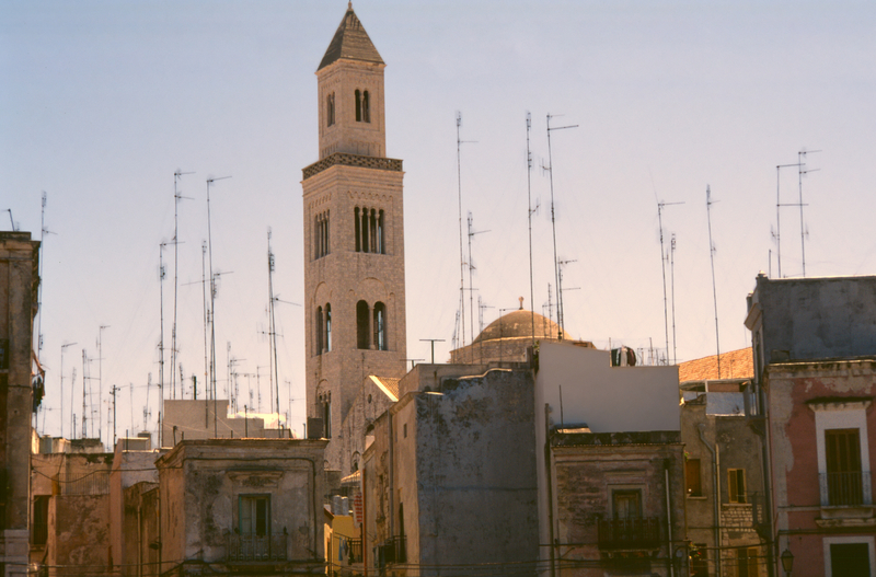 shopping in bari, puglia