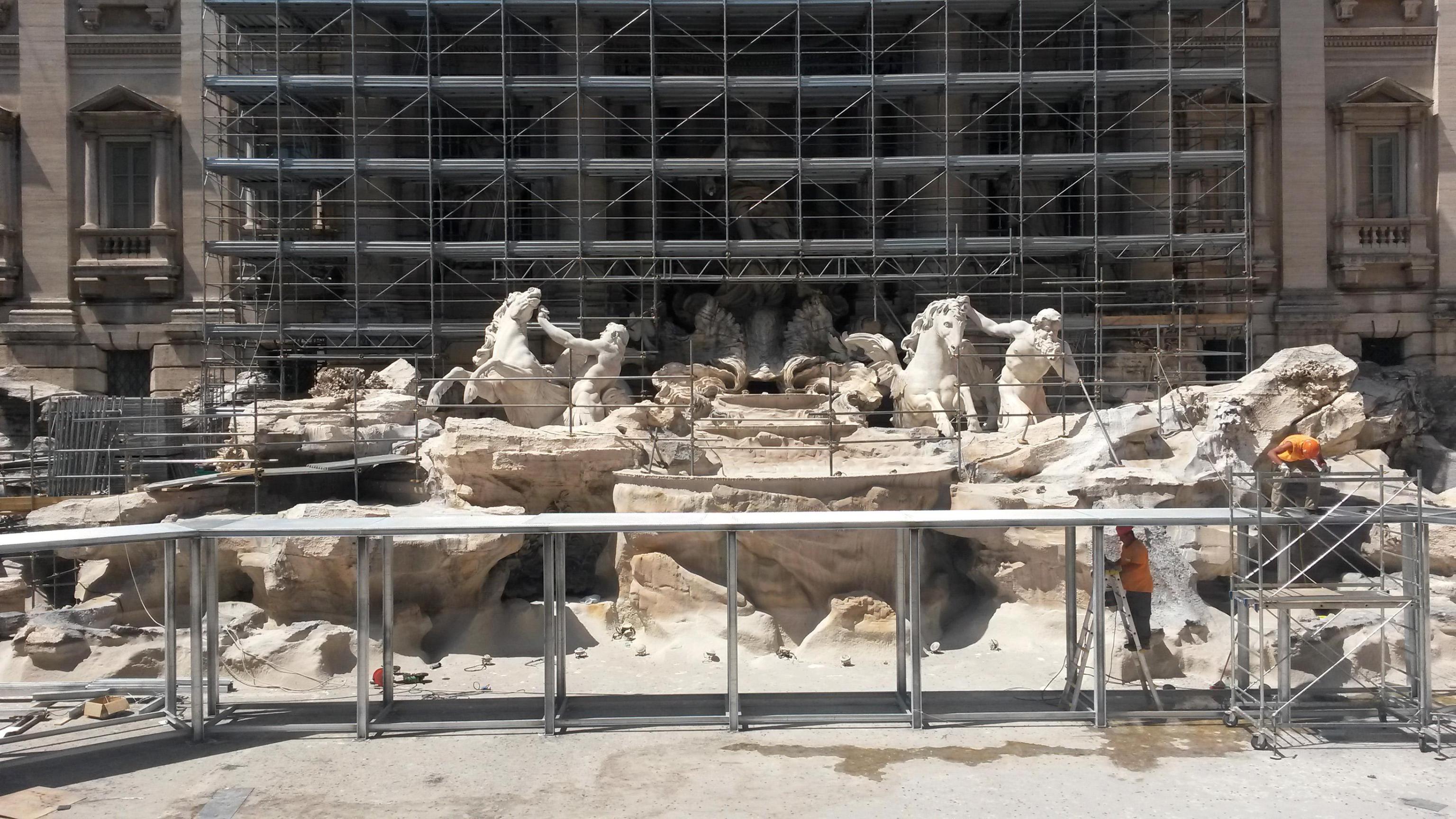 trevi fountain under restoration