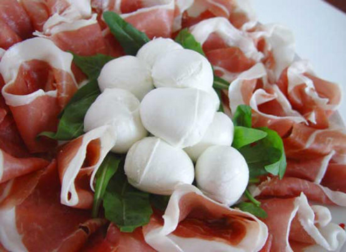 Prosciutto and Mozzarella: a great match