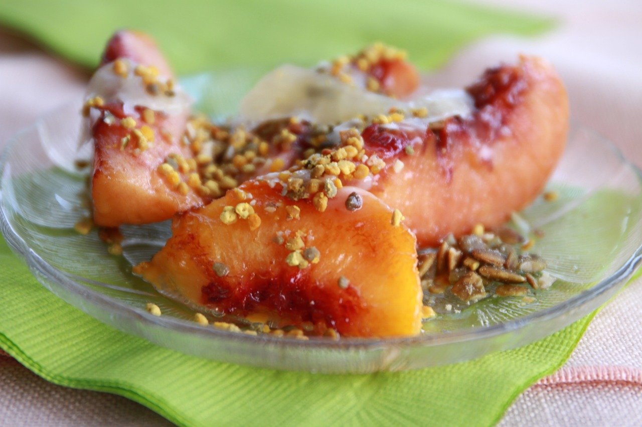 baked peaches