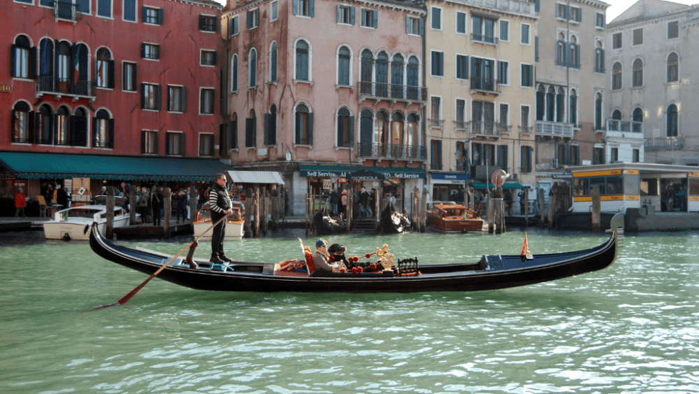 gondola venice canals