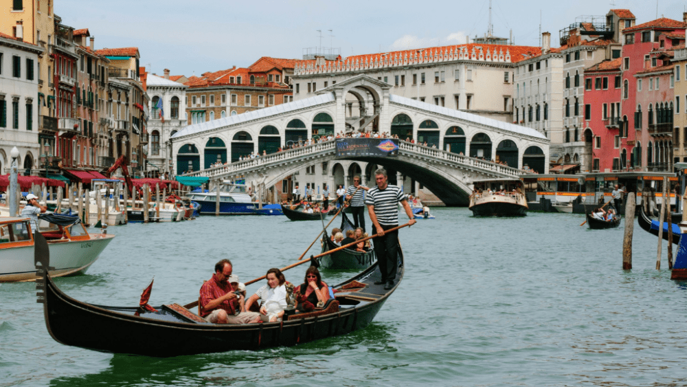 rialto bridge venice