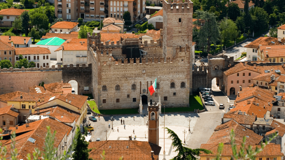 marostica castle square chess