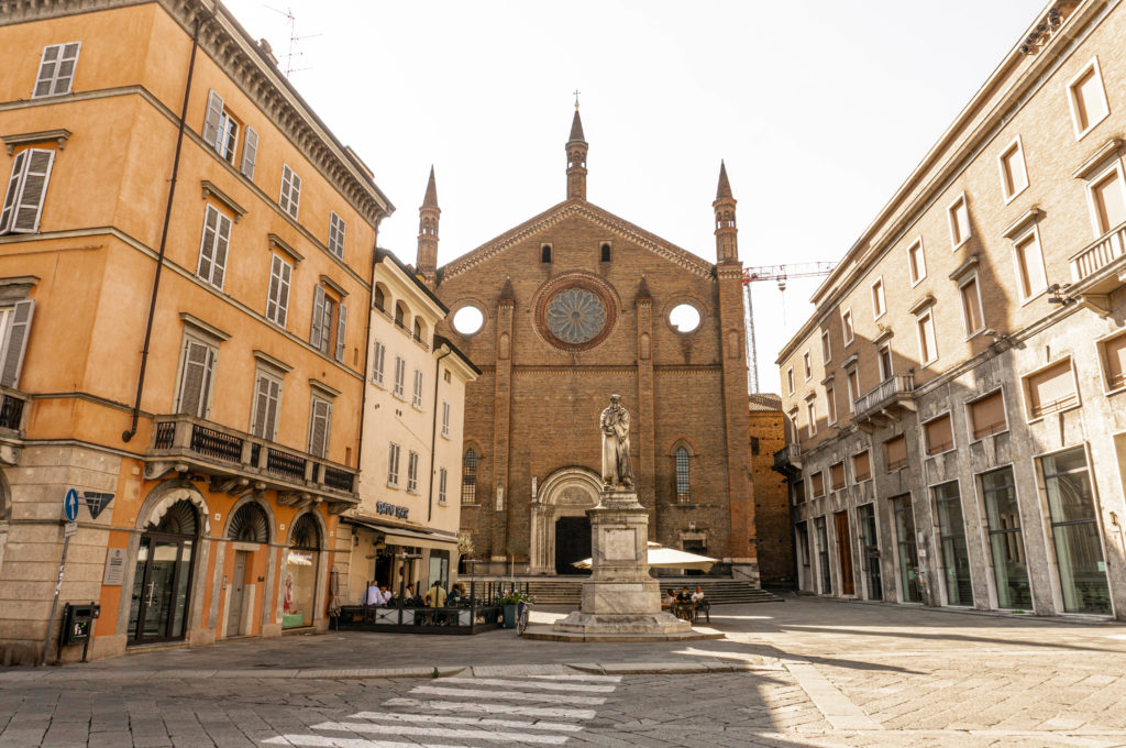 https://www.lifeinitaly.com/