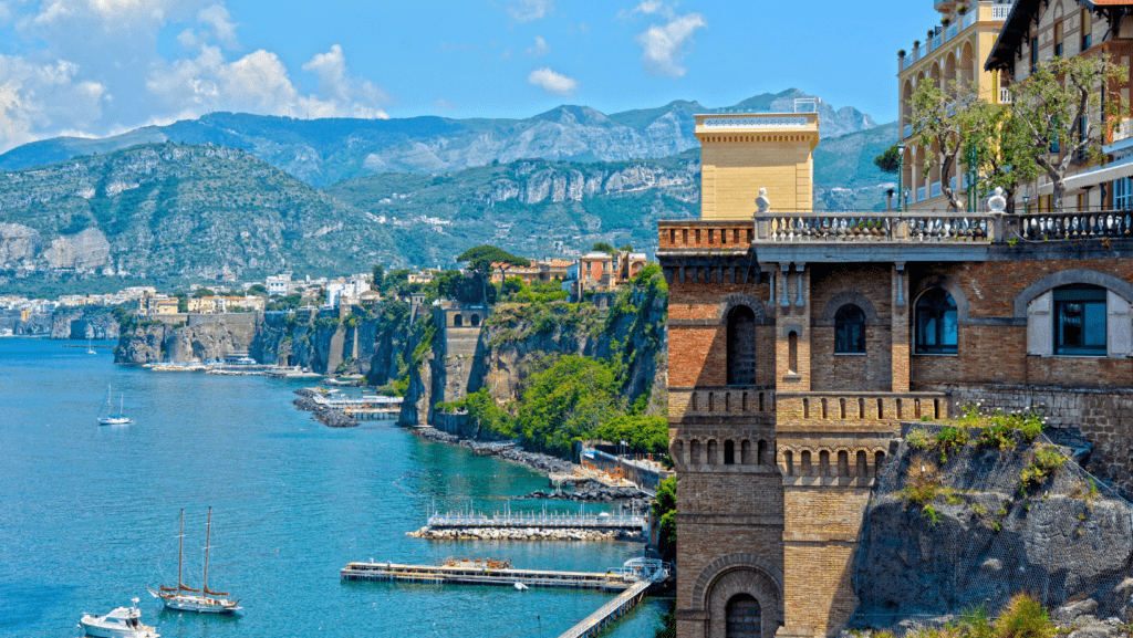 amalfi coast italy road trip