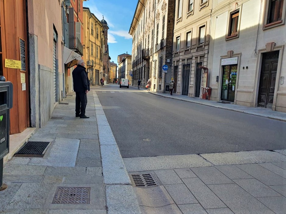 What is allowed in the red zone in Italy in March 2021